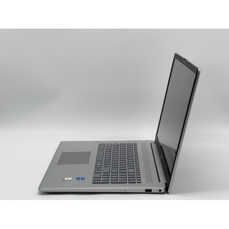 Ноутбук HP Laptop 17-c3000, I5-1334U, 16 GB, 240 GB, Intel UHD Graphics, 1600x900, TN [SH2602268] БУ