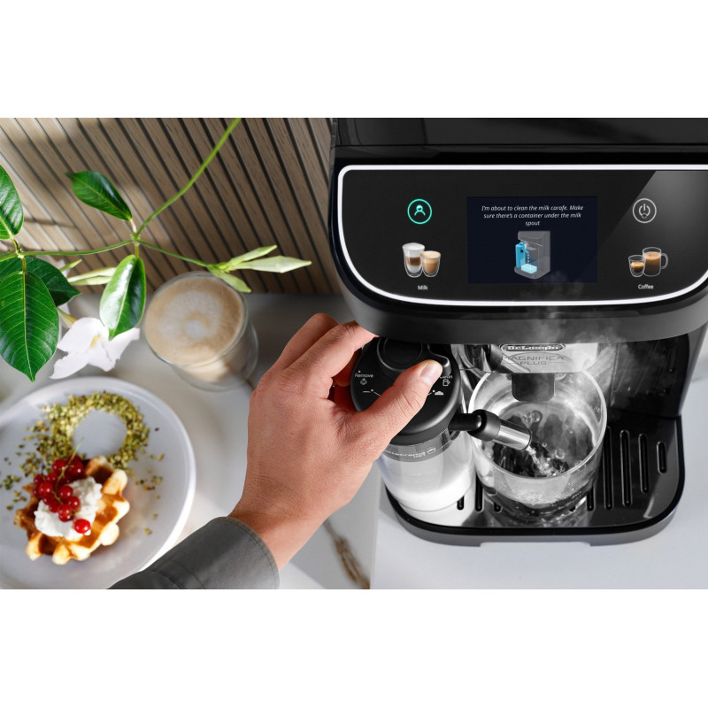 Кавомашина Delonghi Magnifica Plus ECAM 320.60.B